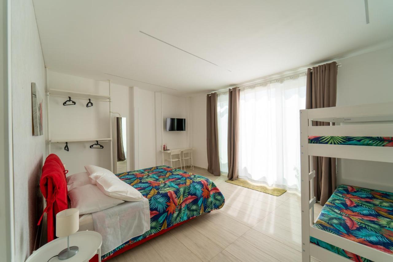 Nni Mia Hotel Modica Bagian luar foto